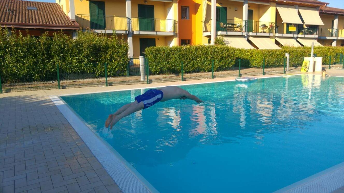 Peschiera Appartamenti Vacanze Peschiera del Garda Kültér fotó